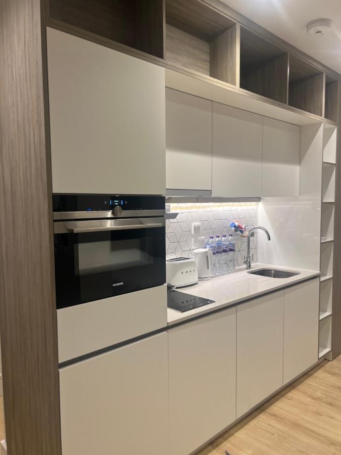 London Luxxe & - London Heathrow Airport, Terminal 1 2 3 4 5 Apartamento Hillingdon